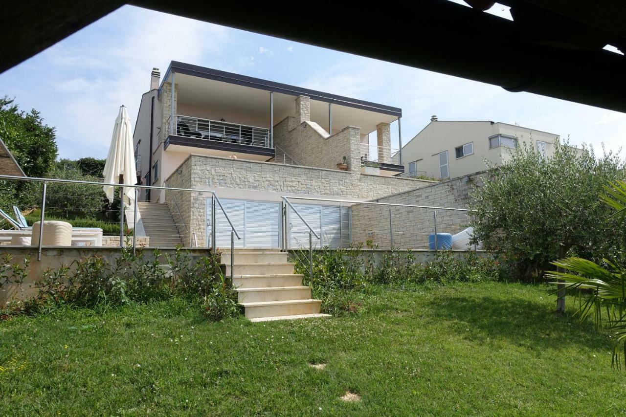 Villa Casa Elisabetha Kaštelir Exterior foto